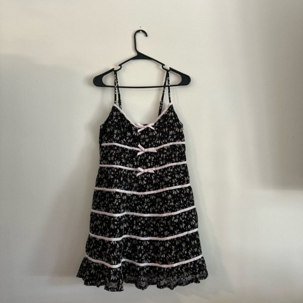 Black and Pink Floral Lace Dress  Size M (Juniors)